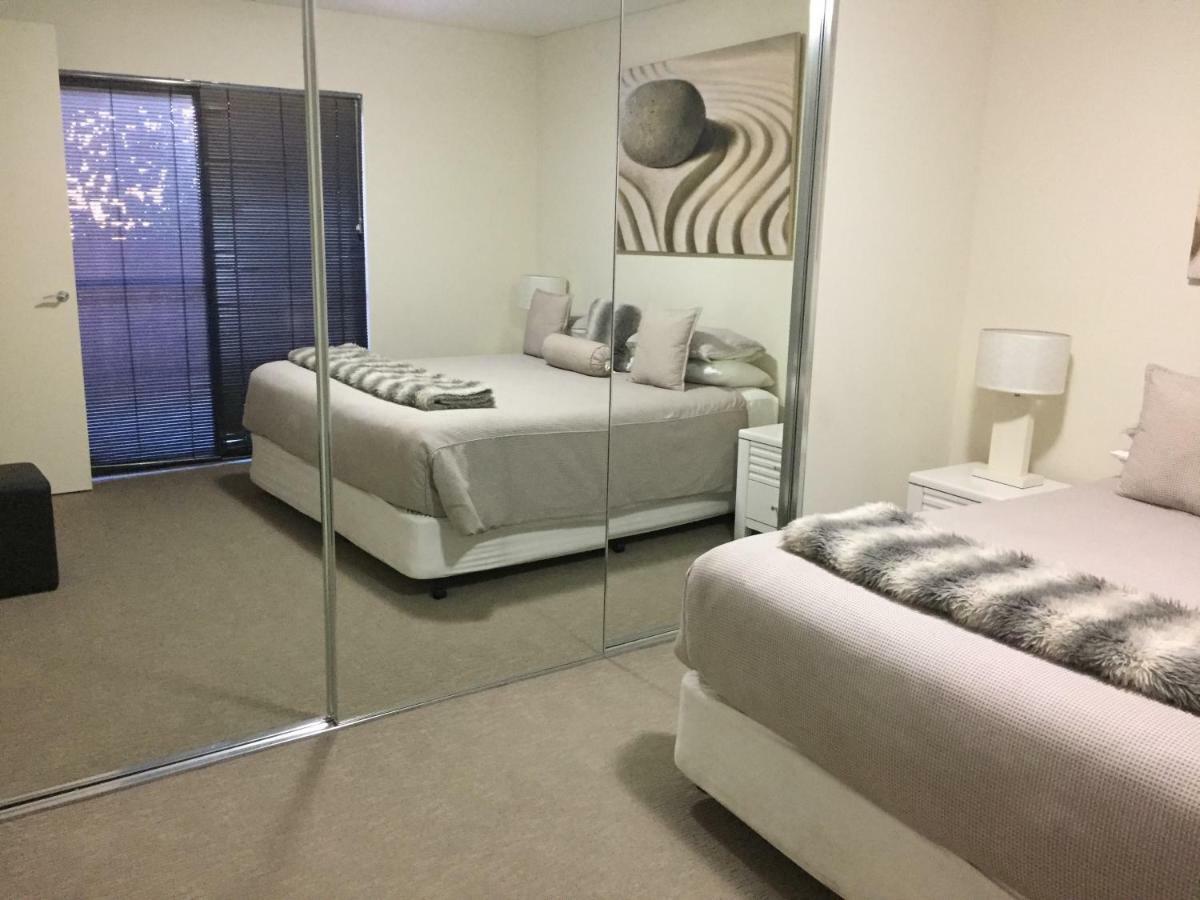 Parklane Apartments Fremantle Eksteriør billede